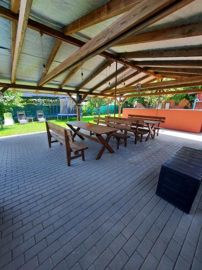 Apartman Sen Petrov Zewnętrze zdjęcie